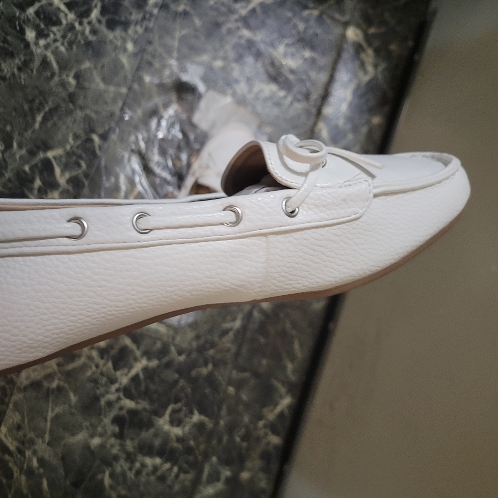 Shoes - Picture 6 of 10
